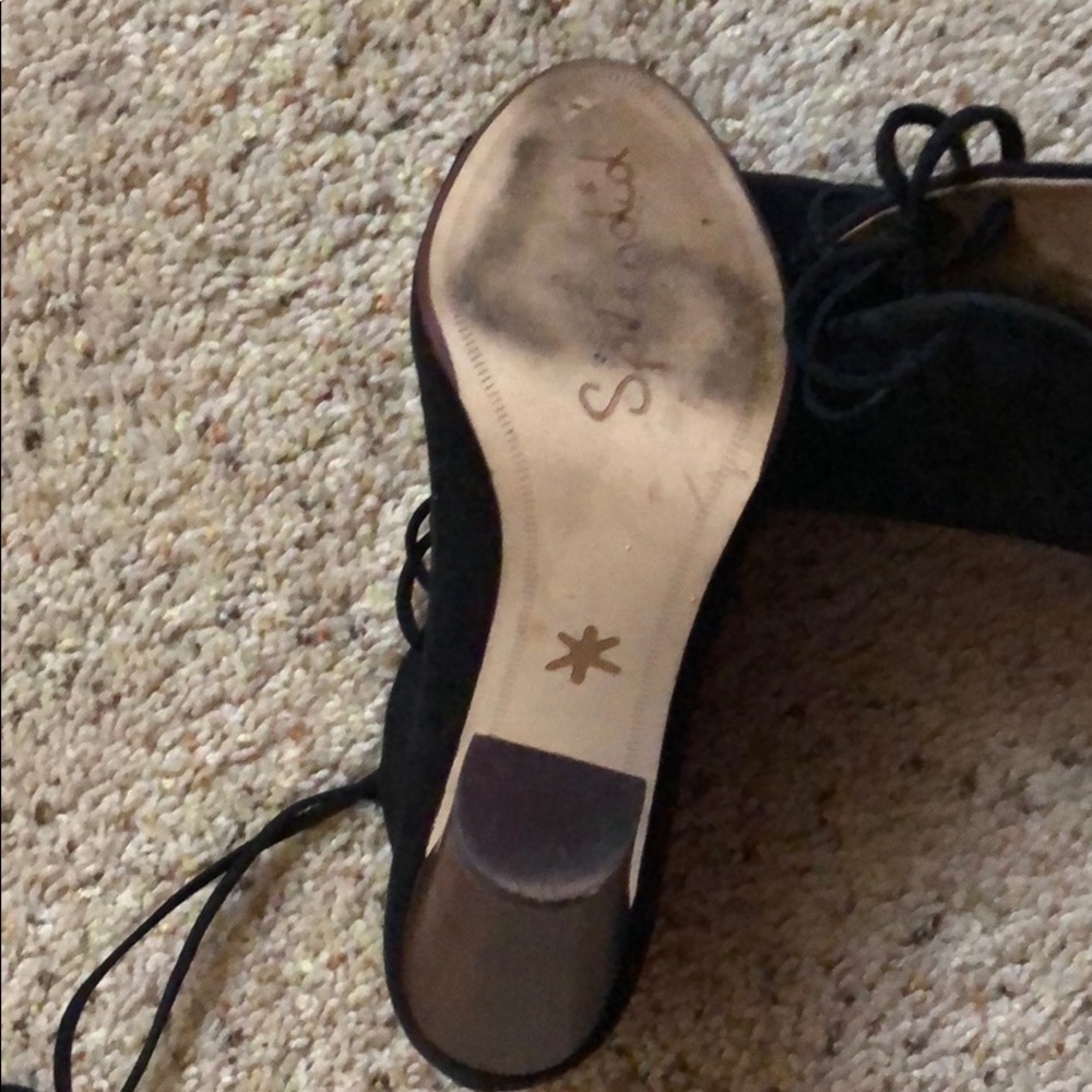 Shoes - Picture 5 of 5